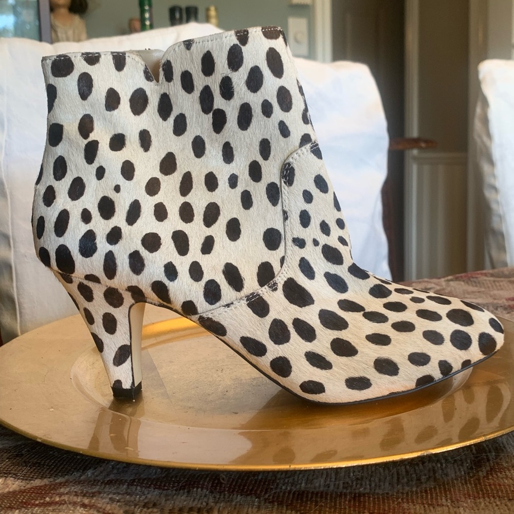 INC International Concepts Leopard Print Booties Size 8.5.